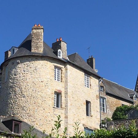 La Maison Sur Les Remparts Domfront  Dış mekan fotoğraf